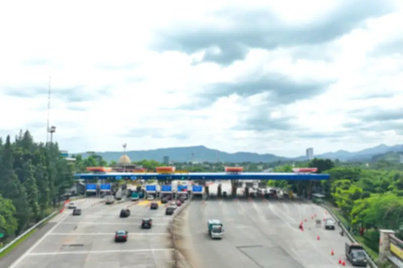 BMKG Rilis Prakiraan Cuaca Ruas Tol Jawa untuk Arus Mudik Lebaran 2026
