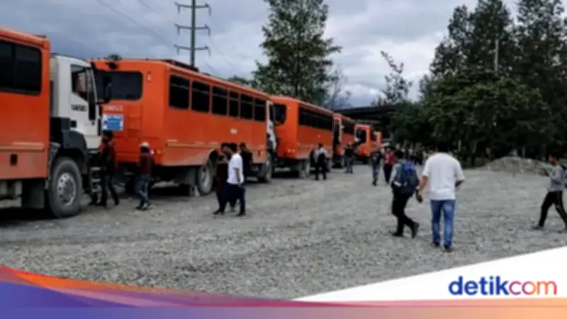 Brimob dan KKB Baku Tembak Saat Evakuasi Korban Penembakan di Freeport