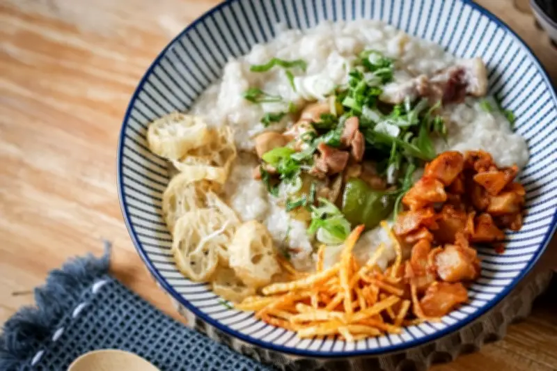 Bubur Ayam: Menu Sarapan Favorit hingga Sore Hari di Indonesia