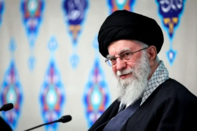 Cek Fakta: Foto Jenazah Ayatollah Ali Khamenei di Media Sosial Ternyata Hoaks