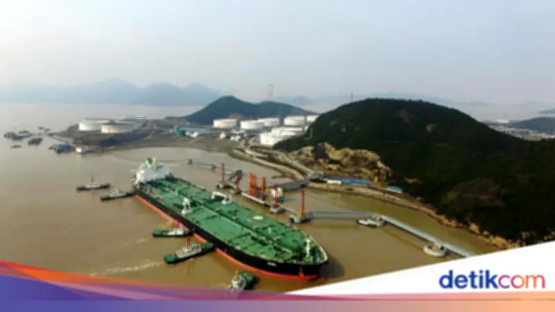 China Penentu Nasib Ekspor Minyak Iran di Tengah Ketegangan Selat Hormuz