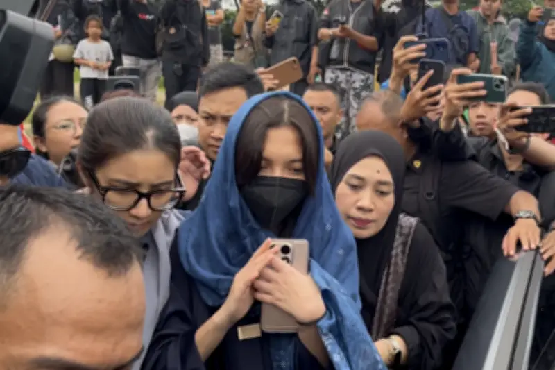 Chua Kotak Ungkap Pertemuan dengan Sheila Dara Aisha di Rumah Duka Vidi Aldiano