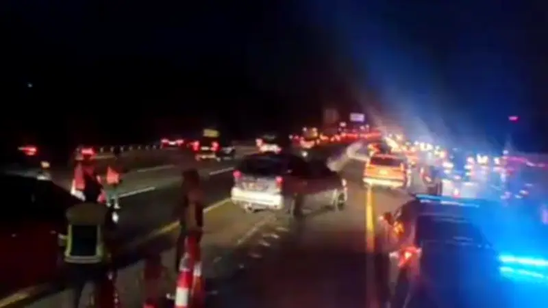 Contraflow dan One Way Diterapkan di Tol Jakarta-Cikampek untuk Arus Mudik Lebaran 2026