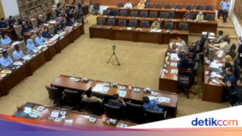 Dirut Agrinas Absen Rapat DPR, Anggota Komisi VI Ramai-ramai Protes dan Minta Ditunda