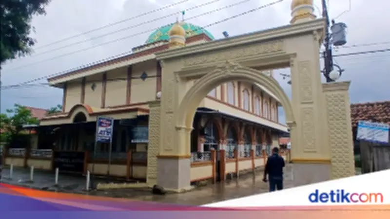 Dua Pria Tewas Tersetrum di Atap Masjid Brebes, Kabel Listrik Terbuka Jadi Penyebab