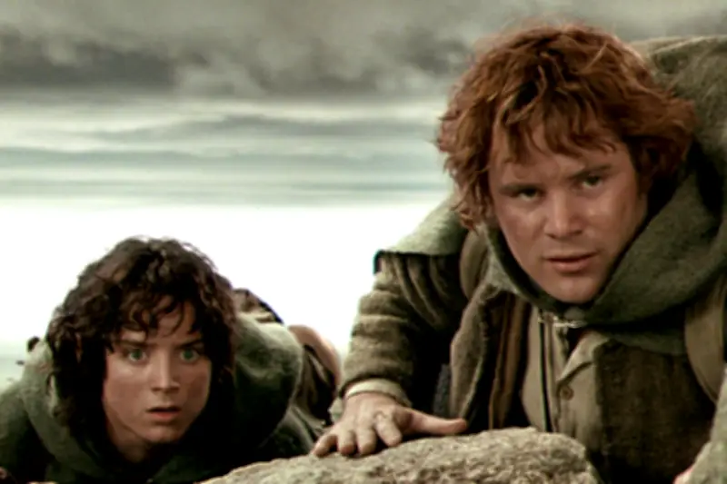 Elijah Wood Tegaskan Hanya Dia yang Pantas Perankan Frodo Baggins