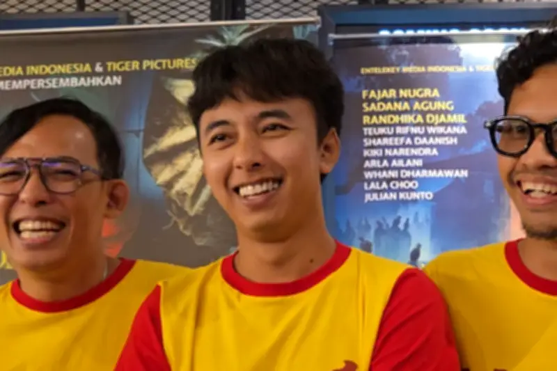 Fajar Nugra Angkat Beban Generasi Sandwich Lewat Karakter Kartono di Film Warung Pocong