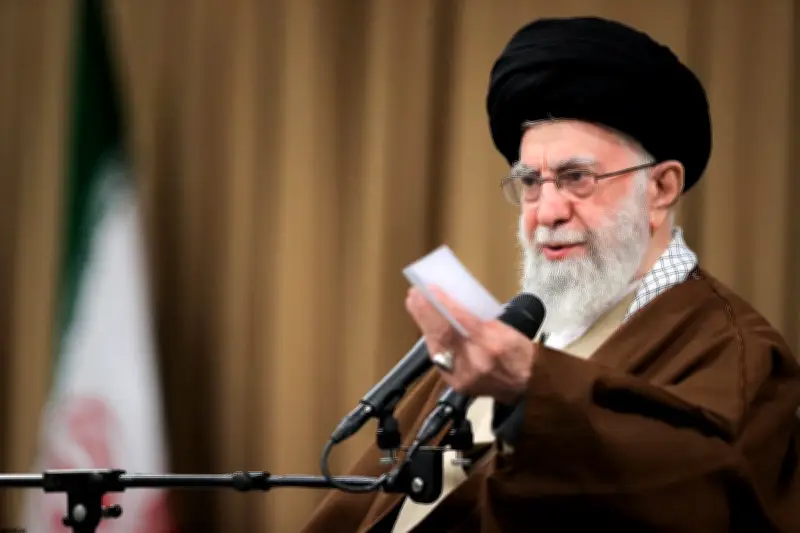 Fakta Foto Khamenei Disuntik: Bukan Bukti Selamat dari Serangan Israel