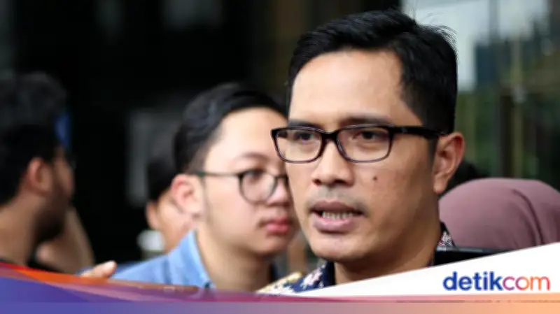 Febri Diansyah: Pengalihan Tahanan Yaqut Pertama Kali Sejak KPK Berdiri