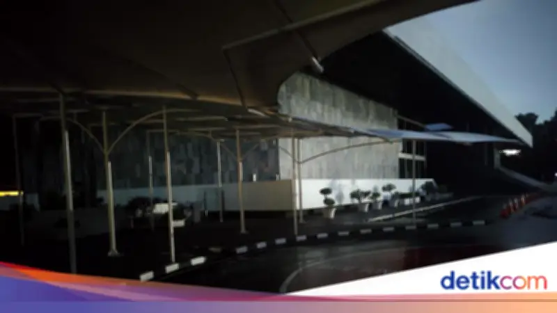 Gedung DPR Gelap Gulita dalam Aksi Hemat Energi, Lampu Dimatikan Pukul 18.00 WIB