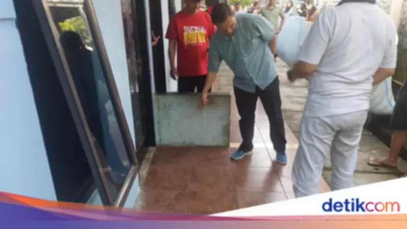 Geger di Depok: Bayi Laki-laki Ditemukan Diselimuti Kain Keset di Teras Rumah