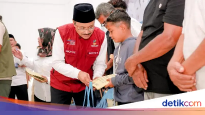 Gus Ipul dan Tito Salurkan Bantuan Rp 241,6 Miliar untuk Korban Bencana di Pidie Jaya