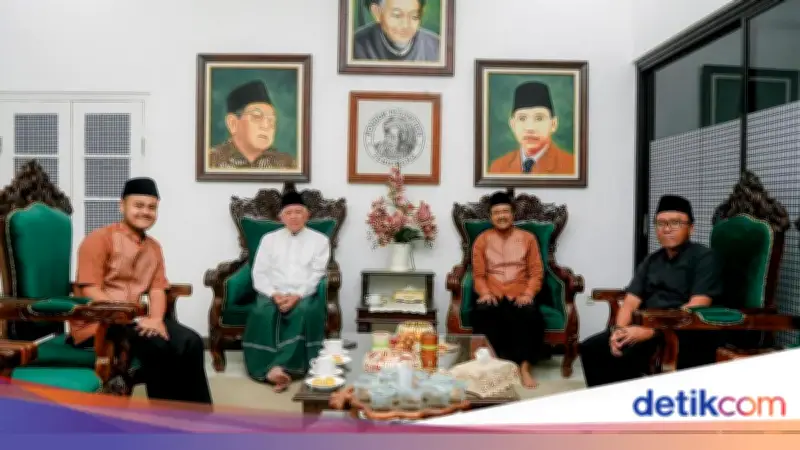 Gus Ipul Silaturahmi ke Tiga Pesantren Pendiri NU di Jombang, Sosialisasikan Muktamar