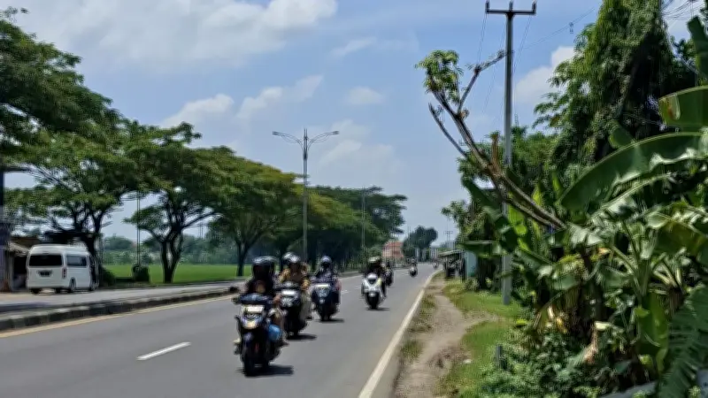 H-1 Lebaran 2026, Jalur Pantura Indramayu-Cirebon Terpantau Lengang
