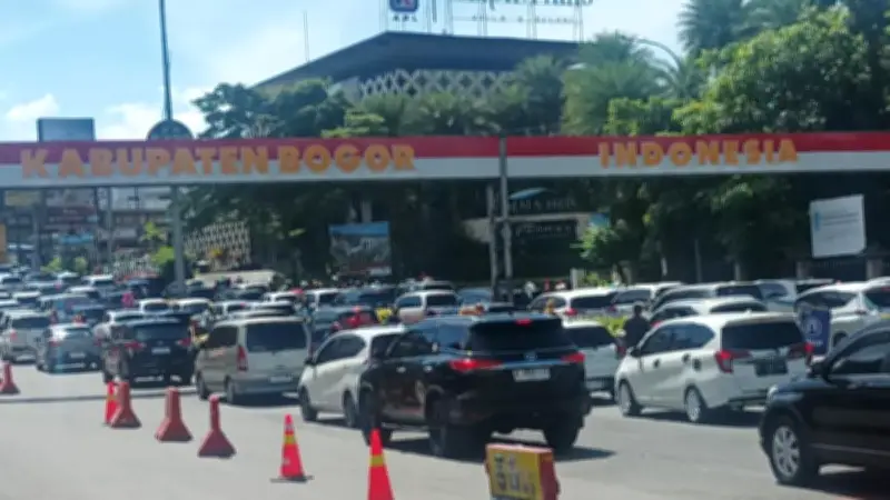 Hari Kedua Lebaran, Jalur Puncak Bogor Mulai Dipadati Wisatawan Pagi Ini