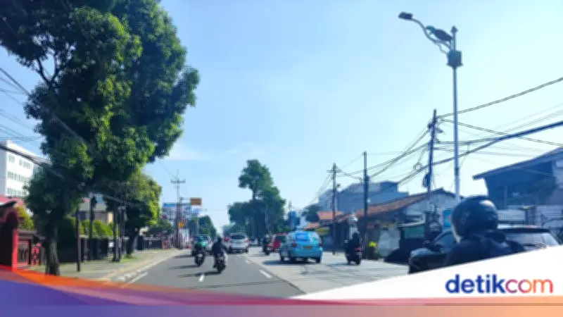Hari Pertama Libur Lebaran, Lalu Lintas Jalan Raya Ciputat ke Jakarta Lancar