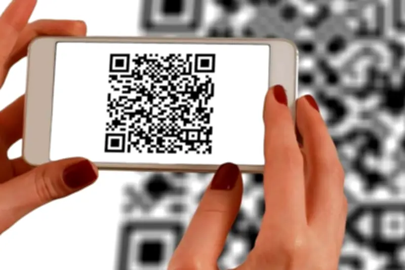 Ilmuwan Ciptakan Kode QR Terkecil di Dunia, Simpan Data Ribuan Tahun