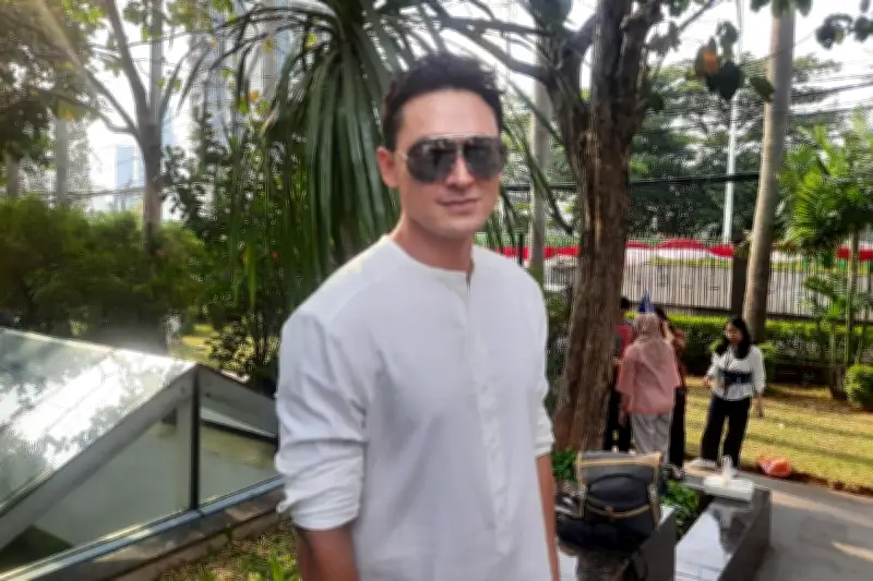 Indra Bruggman Buka Suara Soal Lingkungan Toxic di Balik Layar Sinetron