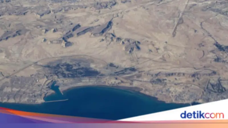 Iran Buka Peluang Aman untuk Kapal Jepang dan Korsel di Selat Hormuz