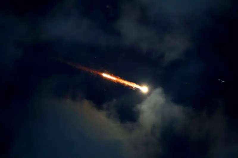 Israel Tuduh Iran Gunakan Bom Tandan Berkali-kali, Sebut Kejahatan Perang