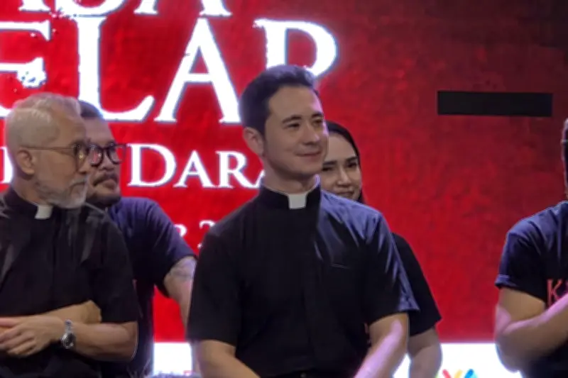 Jerome Kurnia Naik Level: Dari Pemain Jadi Produser Eksekutif Film Kuasa Gelap