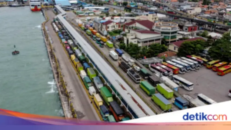 Kapolda Banten Perintahkan Peningkatan Pengaturan Lalin di Pelabuhan Merak Jelang Mudik