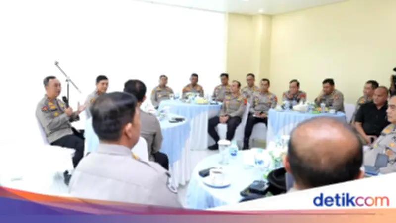 Kapolda Sumsel Gelar Coffee Morning untuk Evaluasi Kinerja dan Perkuat Solidaritas