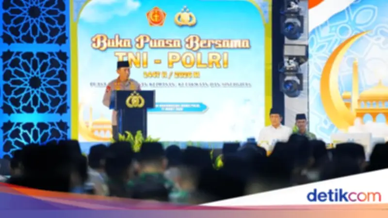 Kapolri Ajak TNI-Polri Kawal Kebijakan Strategis Prabowo di Buka Puasa Bersama