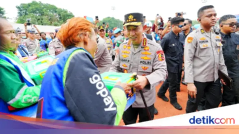 Kapolri Apresiasi Ojol dan Buruh sebagai 'Sabuk Kamtibmas' di Palembang