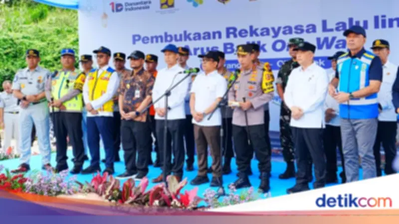 Kapolri Buka One Way Arus Balik, Pastikan Rekayasa Lalu Lintas dan Tol Fungsional Siap