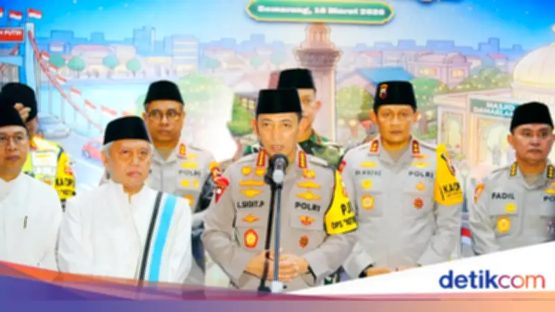 Kapolri Imbau Masyarakat Tenang, Jamin Stok Pangan dan BBM Aman