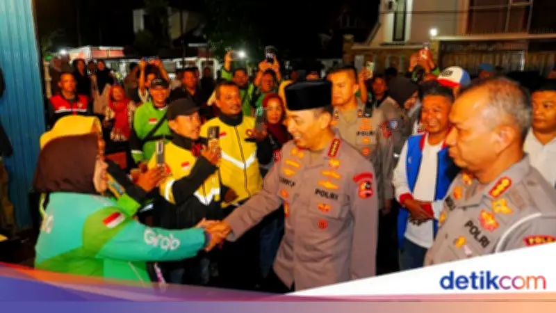 Kapolri Kunjungi Kedai ADO Presisi Palembang, Serap Aspirasi Komunitas Ojol