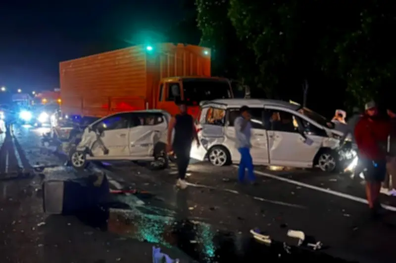 Kecelakaan Beruntun di Tol Cipularang Tewaskan 2 Orang dan Lukai 4