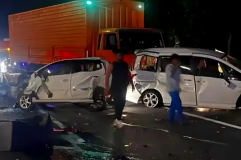 Kecelakaan Beruntun di Tol Cipularang Tewaskan Tiga Orang, Lalu Lintas Lumpuh