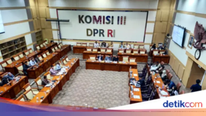 Komisi III DPR Gelar Rapat dengan Pakar untuk Masukan RUU Perampasan Aset