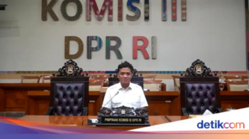 Komisi III DPR Minta Kemenkes Biayai Penuh Pengobatan Andrie Yunus