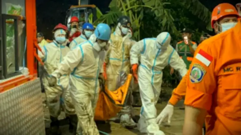 Korban Tewas Longsor Bantargebang Bertambah Jadi 6, Satu Masih Dicari