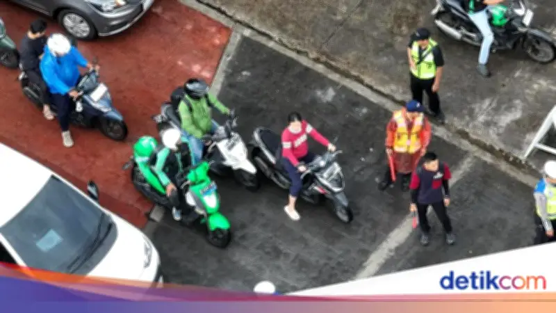 Korlantas Polri Gunakan ETLE Drone Presisi Pantau Lalu Lintas di Denpasar