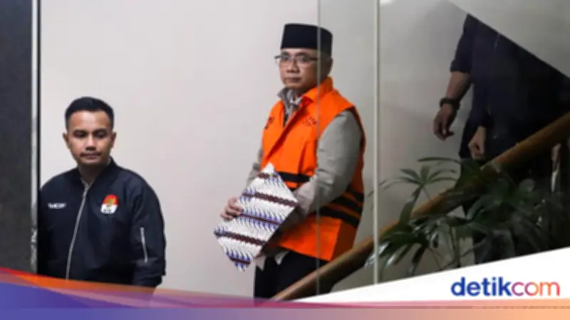 KPK Izinkan Yaqut Cholil Qoumas Jadi Tahanan Rumah Atas Permohonan Keluarga