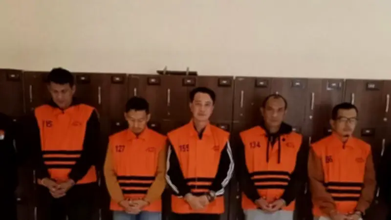 KPK Ungkap Identitas 5 Tersangka OTT Rejang Lebong, Termasuk Bupati dan Barang Bukti Rp 756,8 Juta