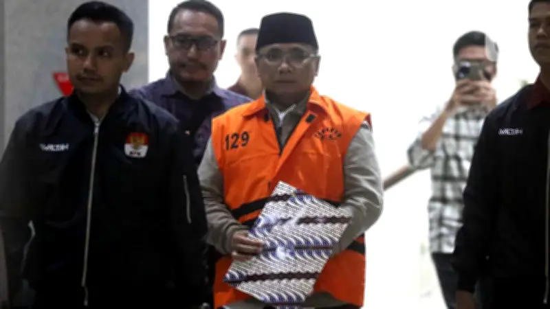 KPK Ungkap Peran Pembisik Eks Menag Yaqut dalam Korupsi Kuota Haji