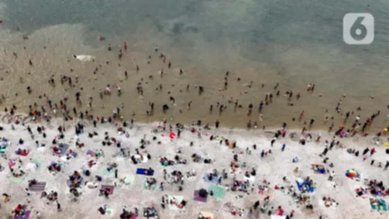 Libur Lebaran, Ancol Dibanjiri Puluhan Ribu Pengunjung, Operasional Pantai Diperpanjang