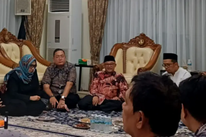 Medsos Dibatasi untuk Anak di Bawah 16 Tahun, Mendikdasmen: Peran Ortu dan Guru Krusial