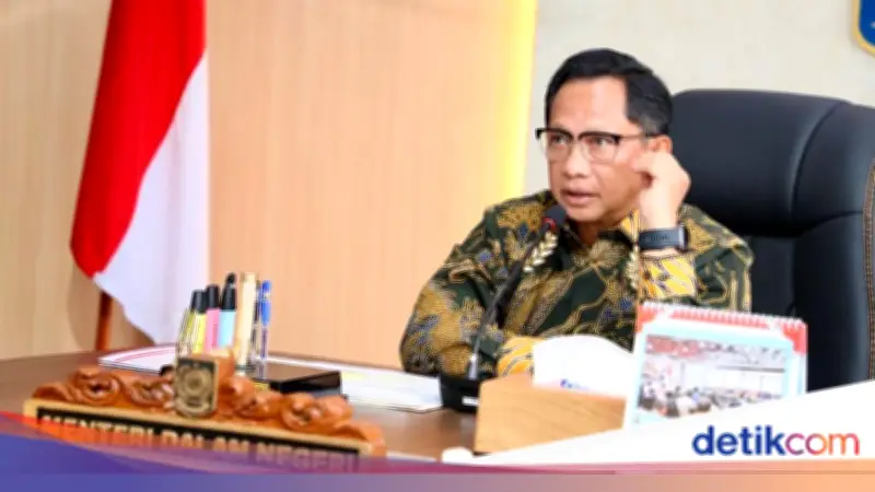 Mendagri Tito Dorong Optimalisasi Huntara untuk Pengungsi Bencana Sumatera