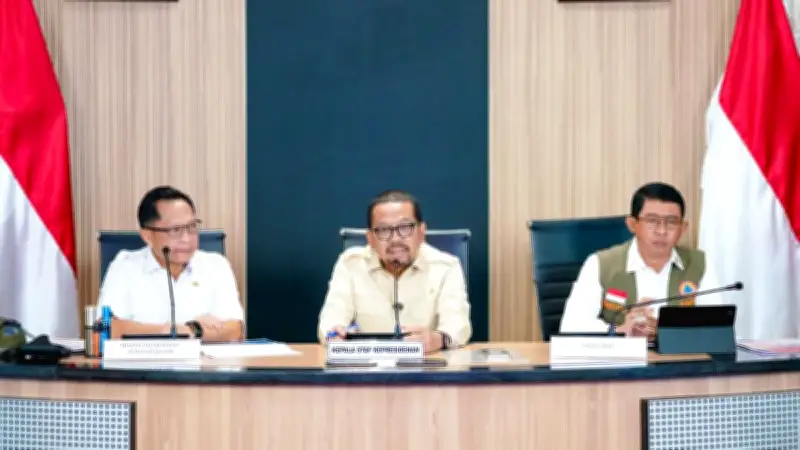 Mendagri Tito Karnavian Desak Kepala Daerah Segera Kirim Data untuk Percepat Huntap