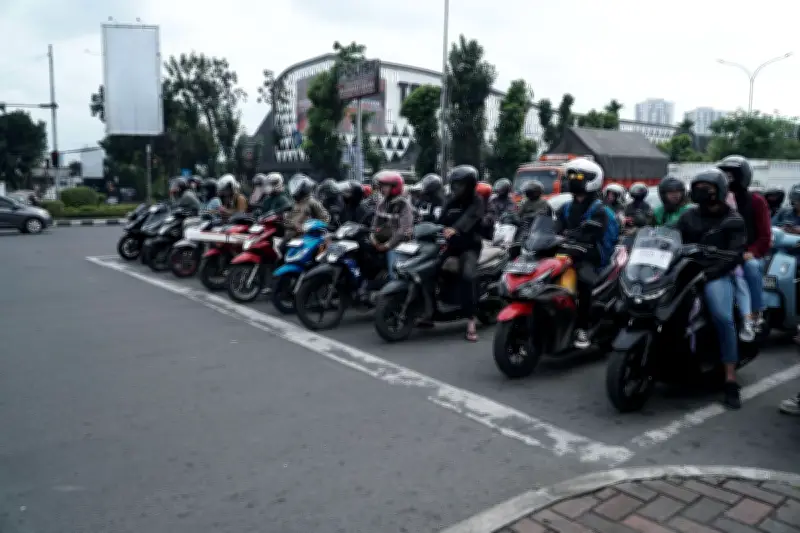 Menerobos Lampu Merah Bukan Hanya Pelanggaran Hukum, Tapi Juga Picu Kecelakaan