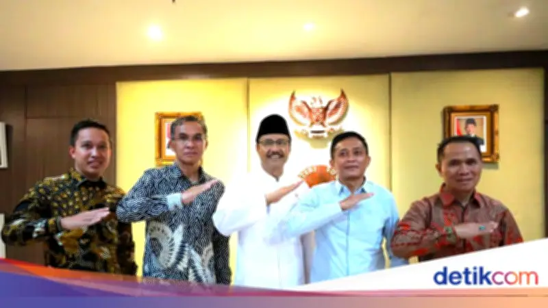 Mensos Gus Ipul Minta Pemda Sigi dan Lombok Tengah Percepat Pembangunan Sekolah Rakyat