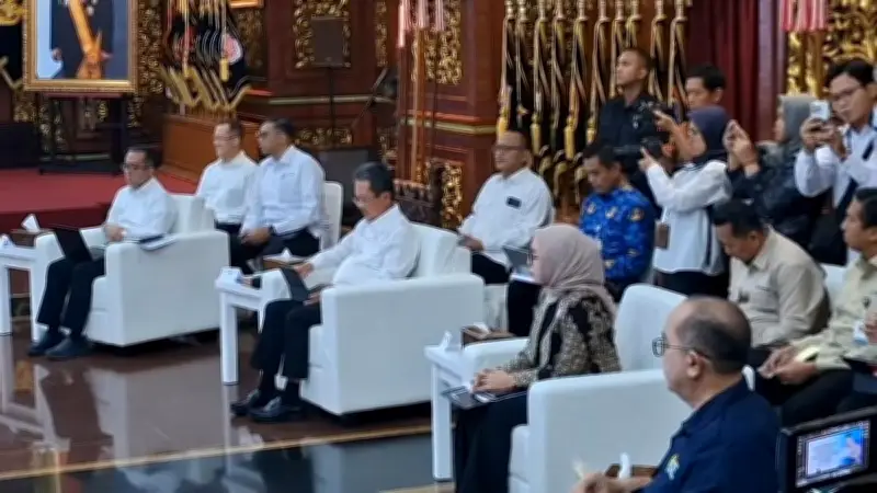 Menteri dan Kepala Lembaga Rapat di Kemhan, Lanjutkan Arahan Presiden Prabowo di Hambalang