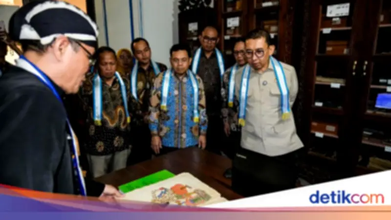 Menteri Fadli Zon Dorong Transformasi Digital dan Tata Pamer Museum Radya Pustaka