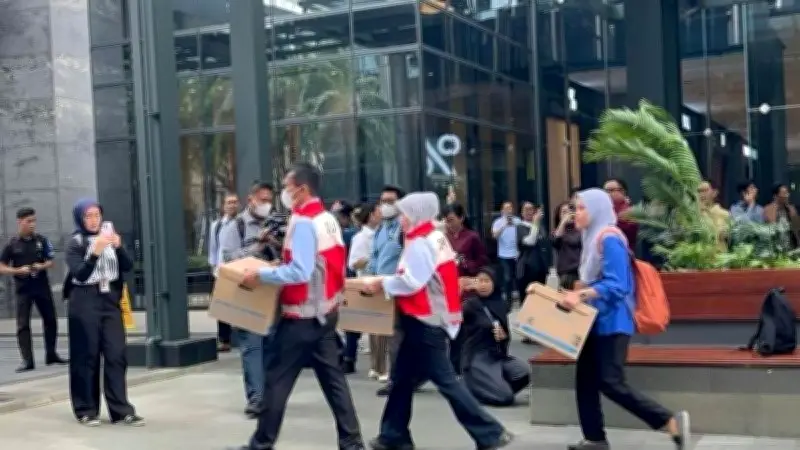 OJK dan Bareskrim Geledah Kantor Mirae Asset Sekuritas, Sita Dokumen dan USB